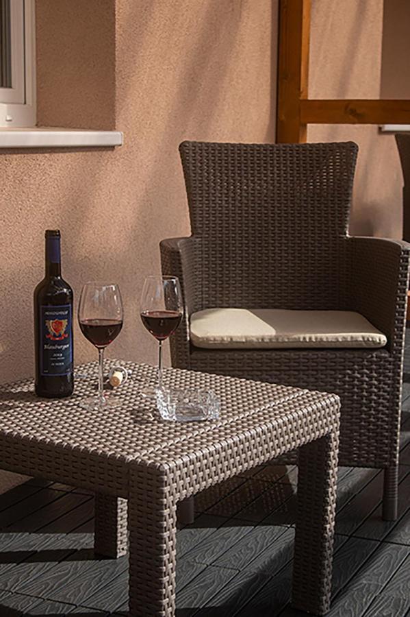 Sarvarlak Apartmanhaz Екстер'єр фото